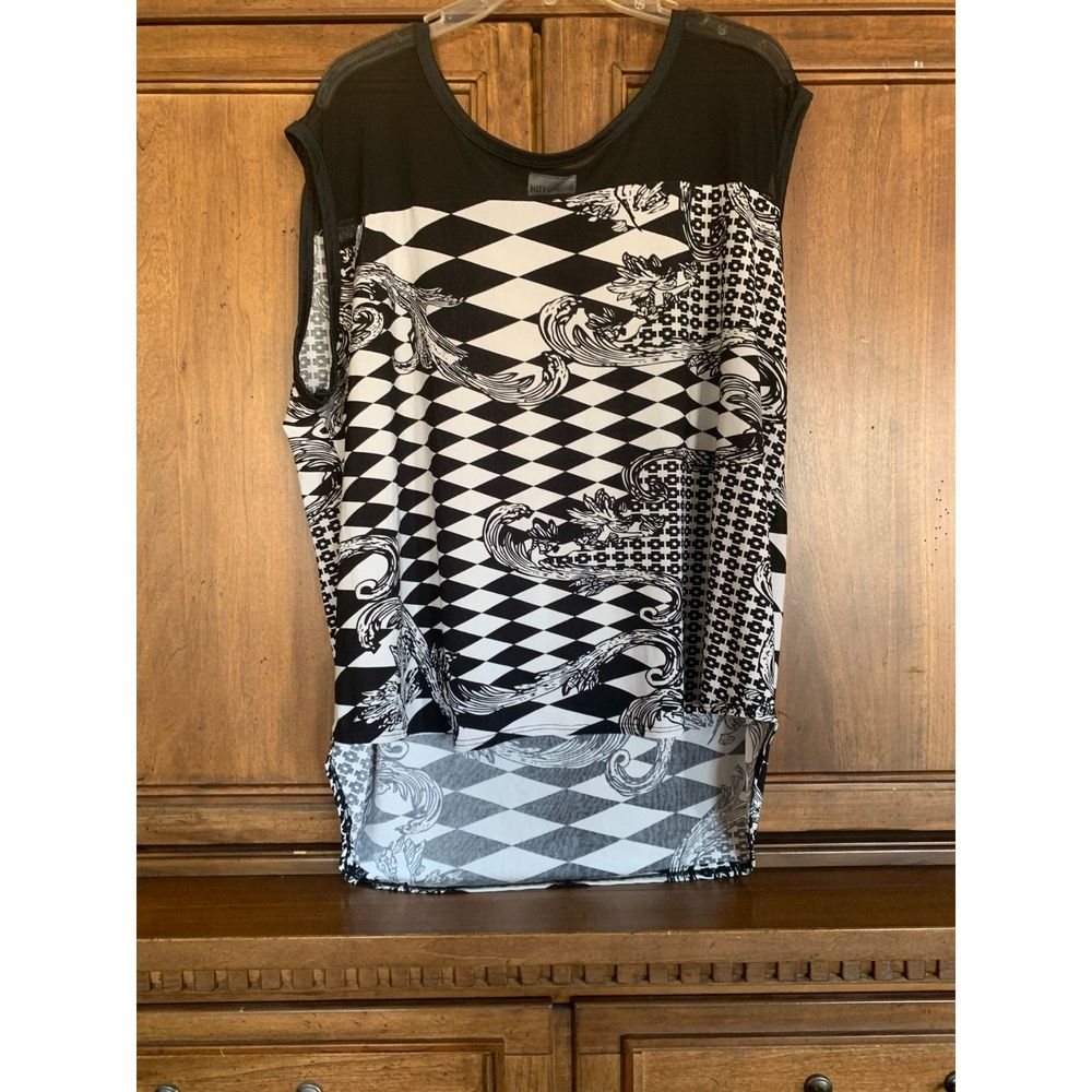 Women's 3X plus size sleeveless top